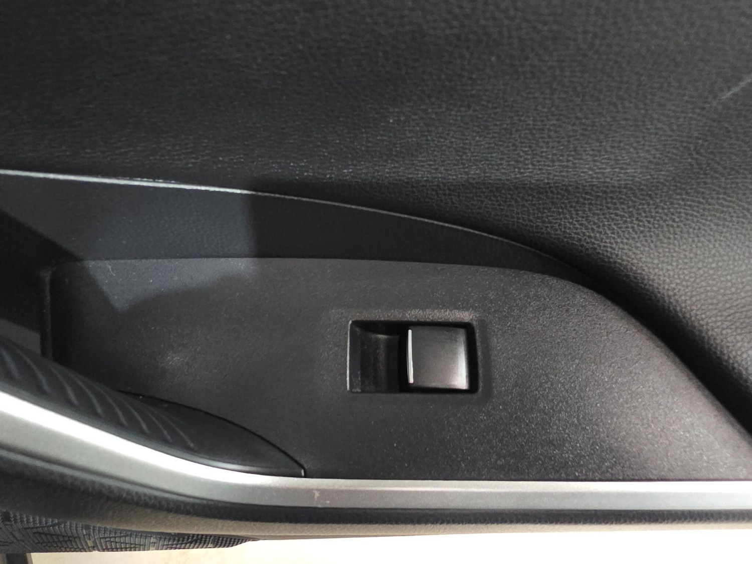 Used Toyota RAV4 2021 for sale - 76175630: Photo 22