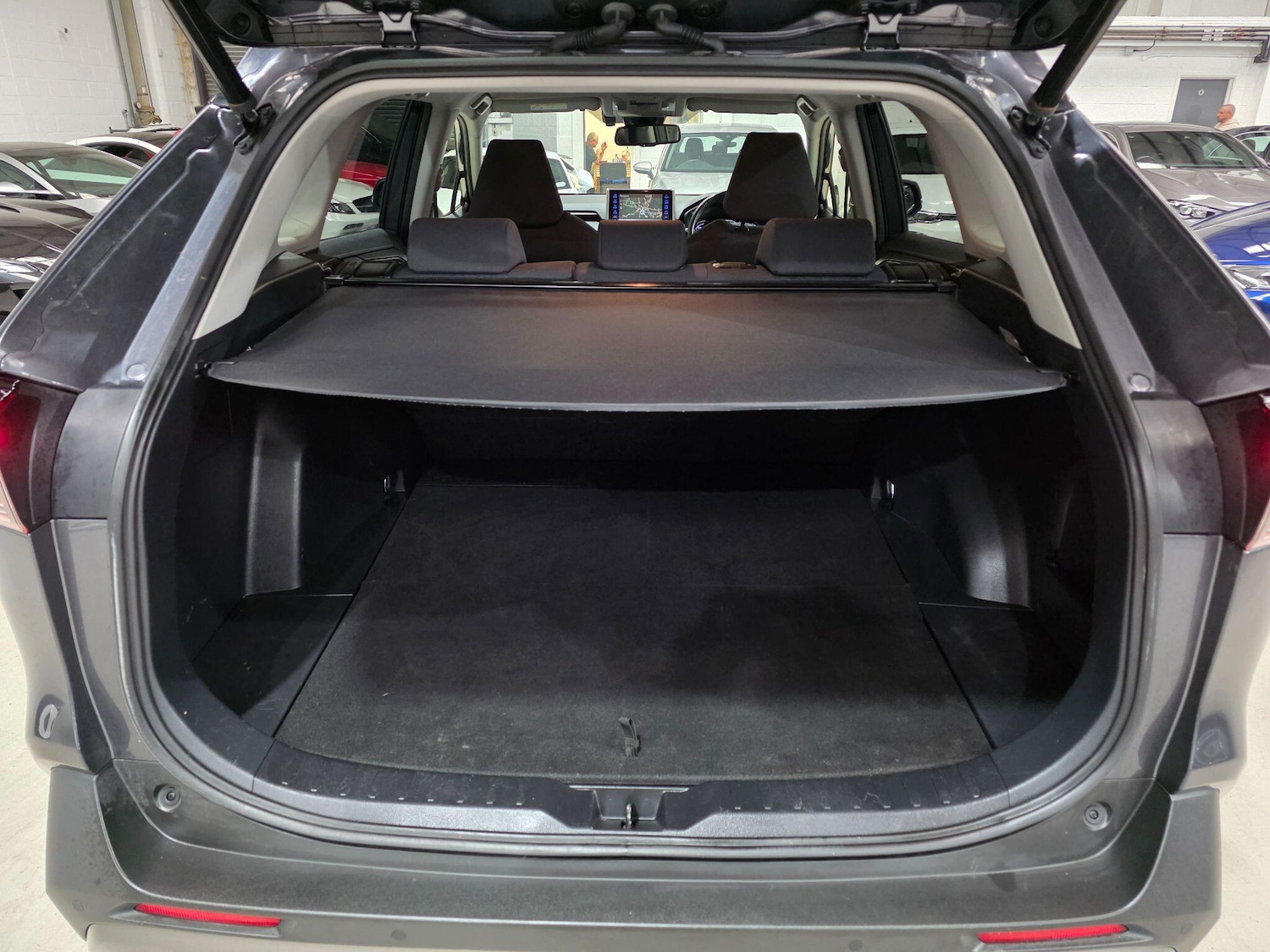 Used Toyota RAV4 2021 for sale - 76175630: Photo 28