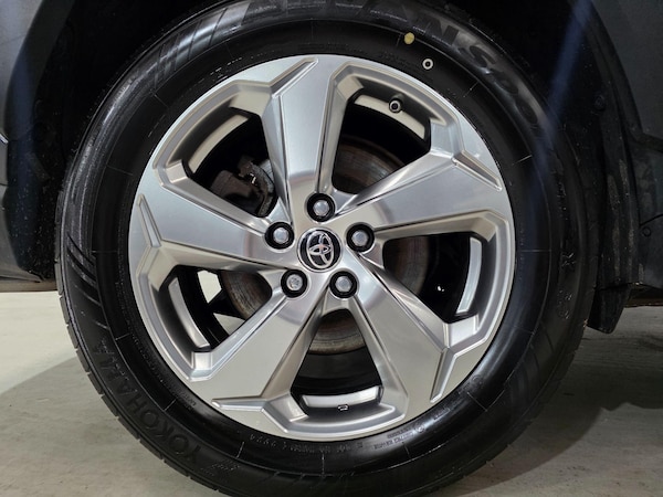 Used Toyota RAV4 2021 for sale - 76175630: Photo 29