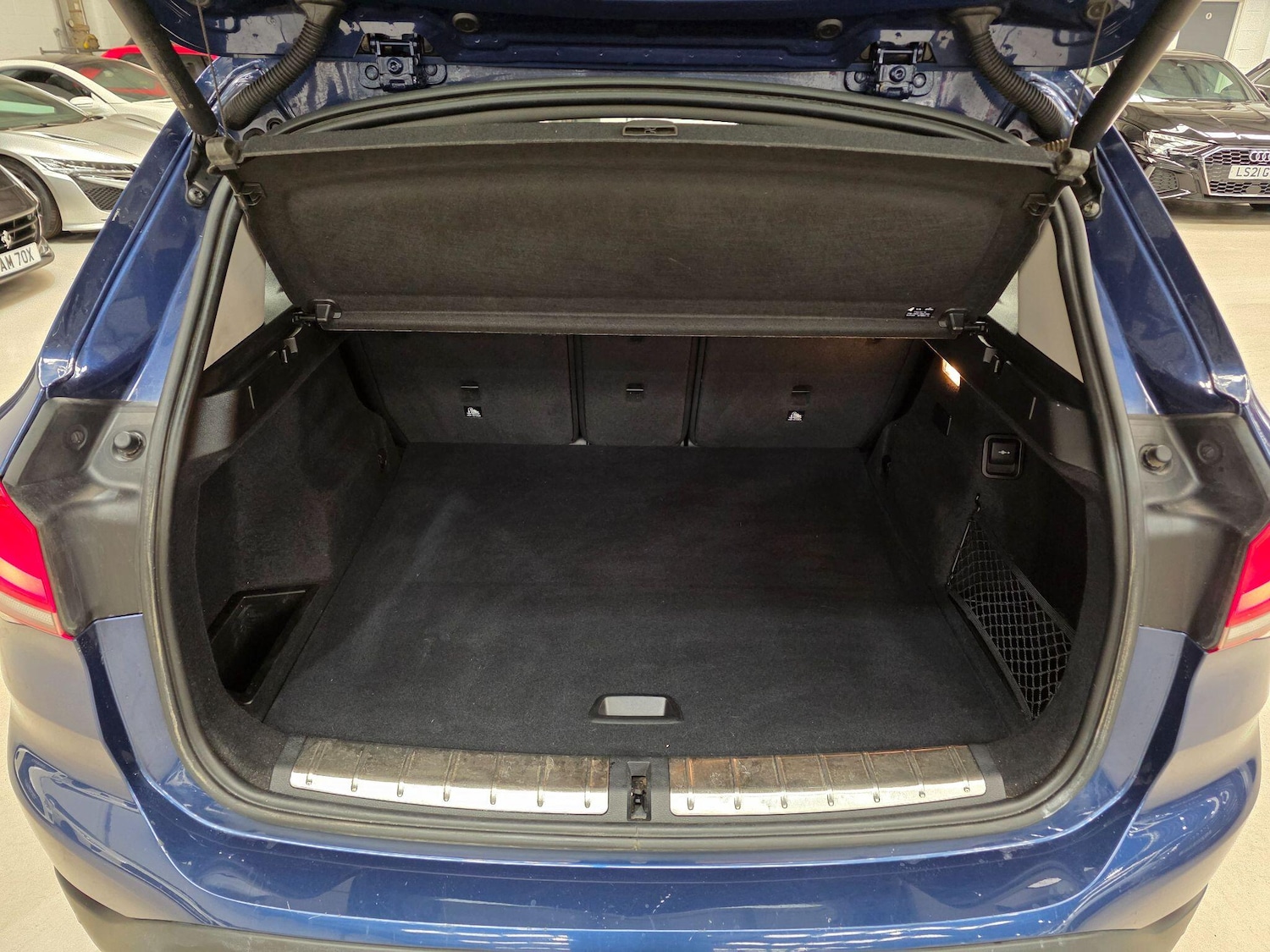 Vehicle 33