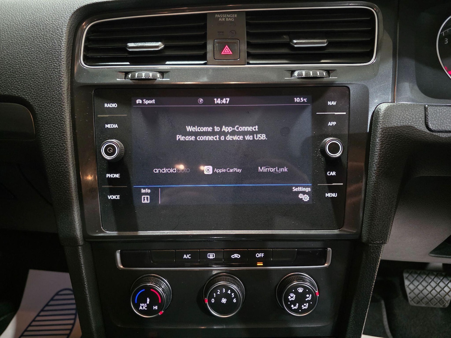 Used Volkswagen Golf 2019 for sale - 77131130: Photo 7