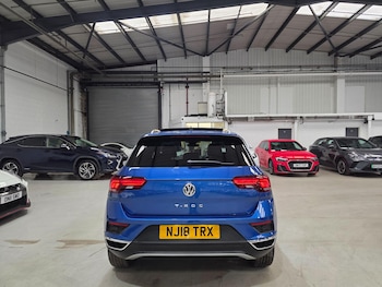 Used Volkswagen T-Roc 2018 for sale - 79074849: Photo