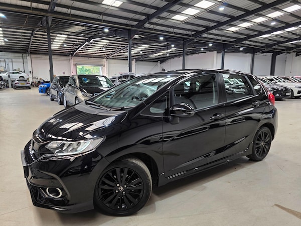 Used Honda Jazz 2018 for sale - 75013514: Photo 1
