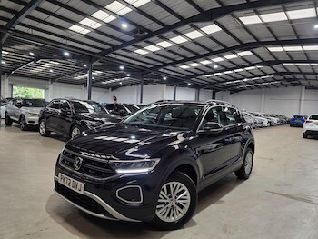 Used Volkswagen T-Roc 2023 for sale - 78429181: Photo