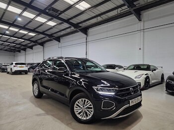 Used Volkswagen T-Roc 2023 for sale - 78429181: Photo