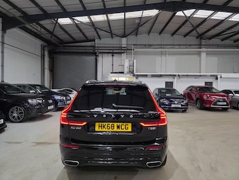 Used Volvo XC60 2018 for sale - 77597601: Photo