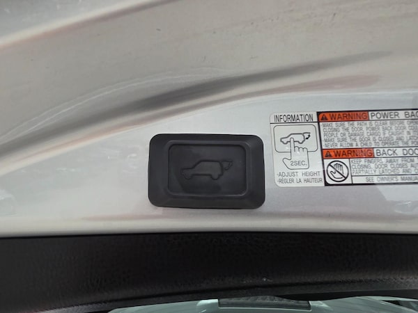 Used Toyota RAV4 2017 for sale - 74895647: Photo 13