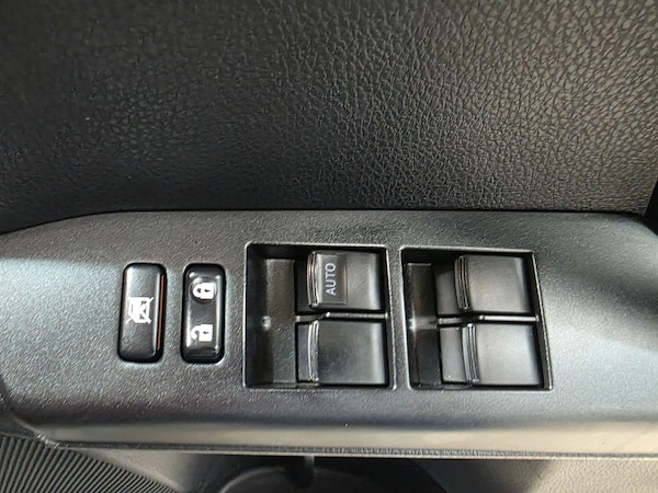 Used Toyota RAV4 2017 for sale - 74895647: Photo 15
