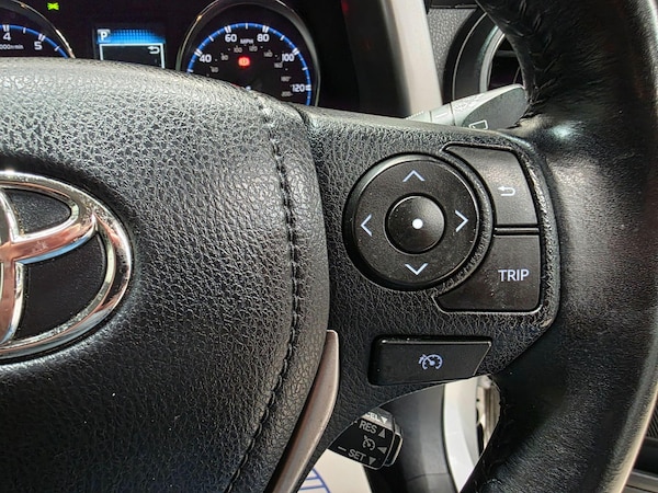 Used Toyota RAV4 2017 for sale - 74895647: Photo 18