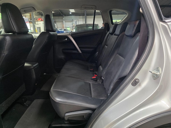 Used Toyota RAV4 2017 for sale - 74895647: Photo 25