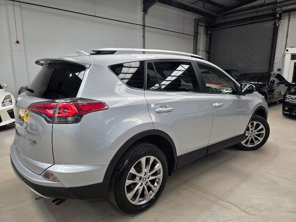 Used Toyota RAV4 2017 for sale - 74895647: Photo 27