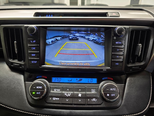 Used Toyota RAV4 2017 for sale - 74895647: Photo 8