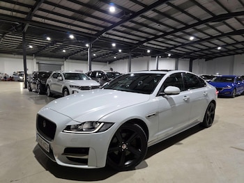 Used Jaguar XF 2016 for sale - 77242348: Photo