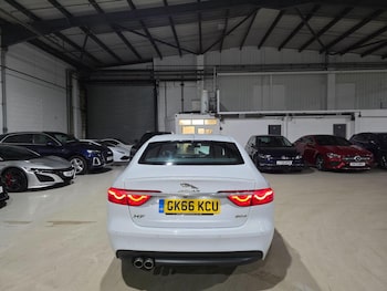 Used Jaguar XF 2016 for sale - 77242348: Photo