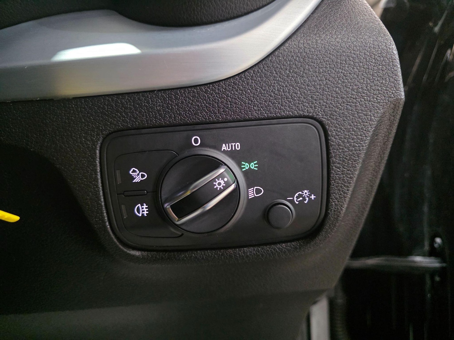 Used Audi Q2 2021 for sale - 77049667: Photo 17