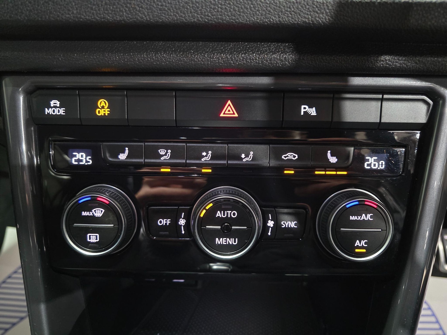 Used Volkswagen T-Roc 2021 for sale - 76801129: Photo 12