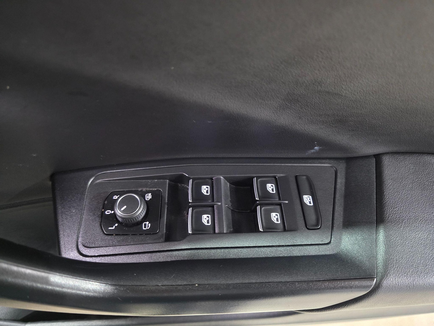 Used Volkswagen T-Roc 2021 for sale - 76801129: Photo 15