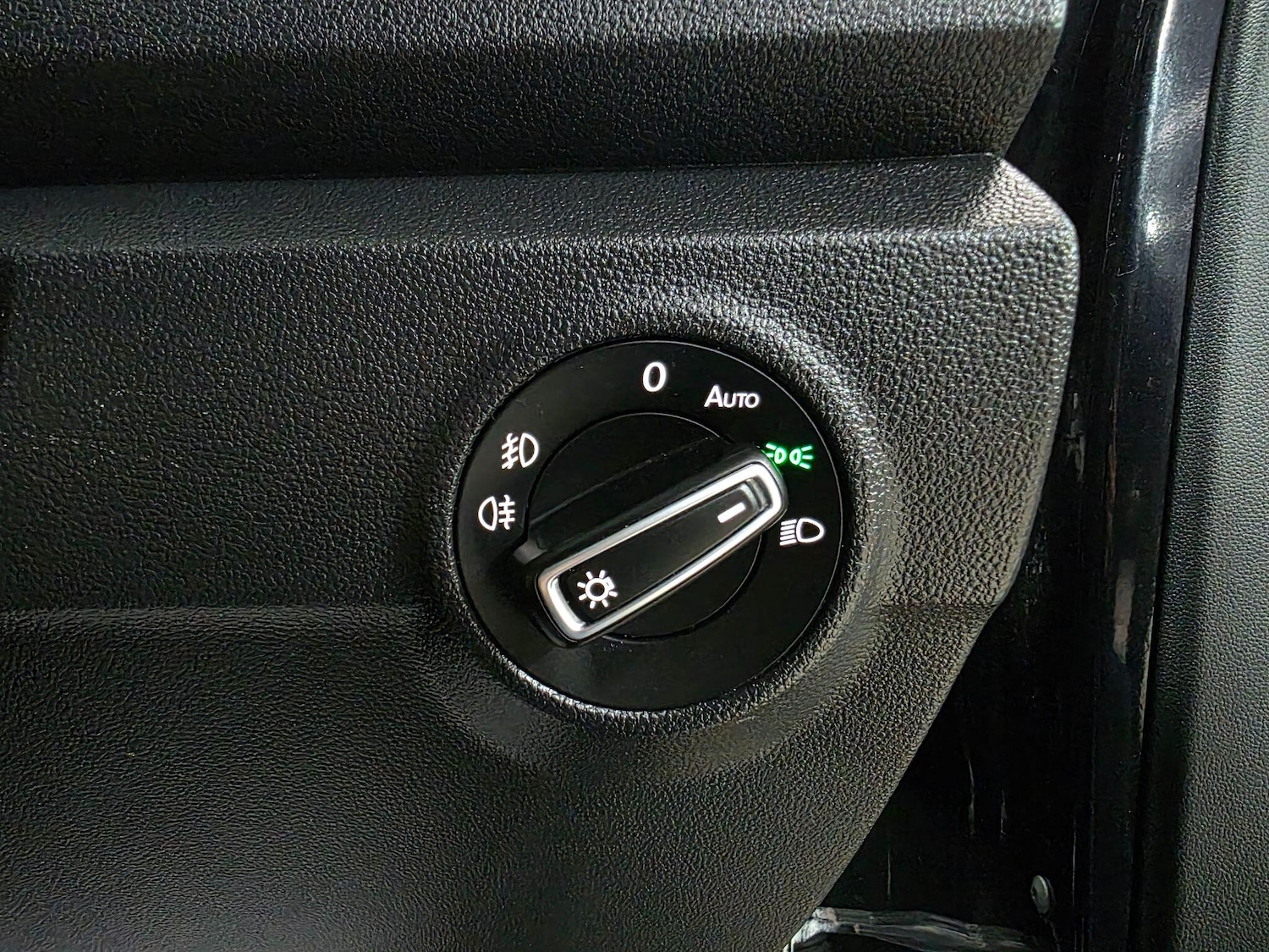 Used Volkswagen T-Roc 2021 for sale - 76801129: Photo 16