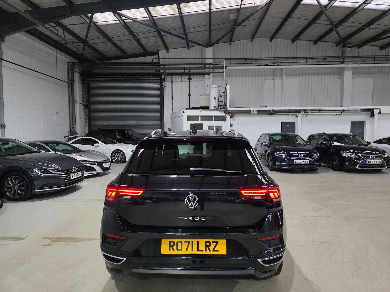 Used Volkswagen T-Roc 2021 for sale - 76801129: Photo 4