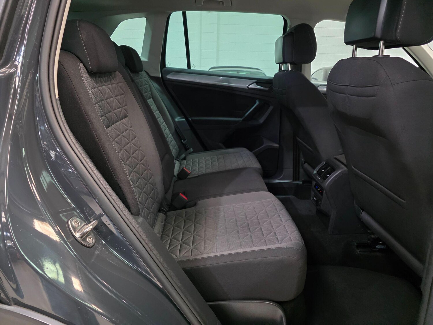 Used Volkswagen Tiguan 2022 for sale - 75991460: Photo 24