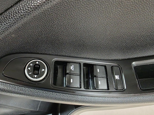 Used Hyundai i20 2019 for sale - 75658982: Photo 13