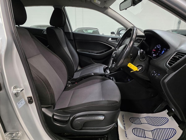 Used Hyundai i20 2019 for sale - 75658982: Photo 6