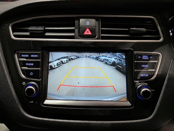 Used Hyundai i20 2019 for sale - 75658982: Photo 8