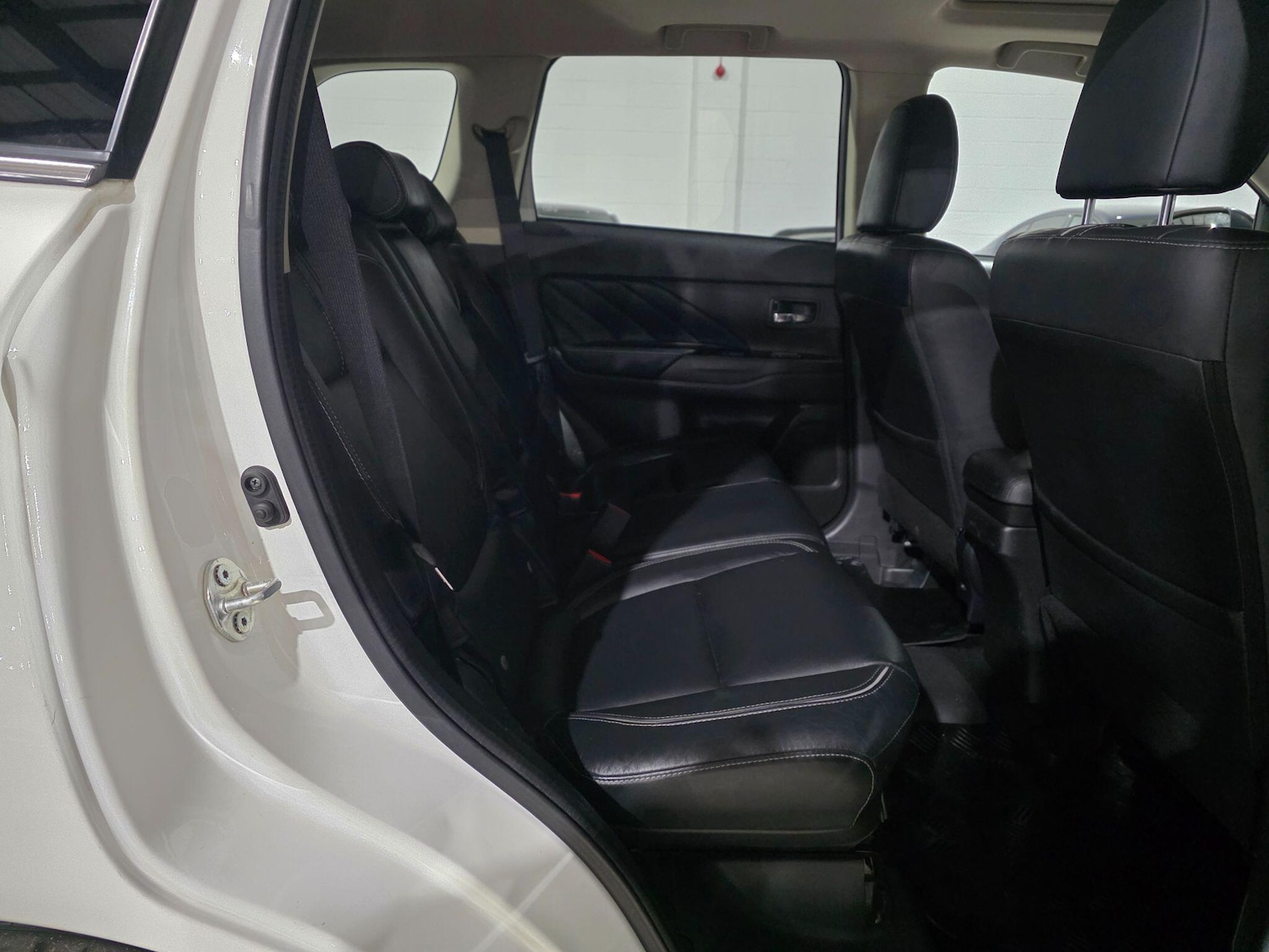 Used Mitsubishi Outlander 2017 for sale - 77040918: Photo 25