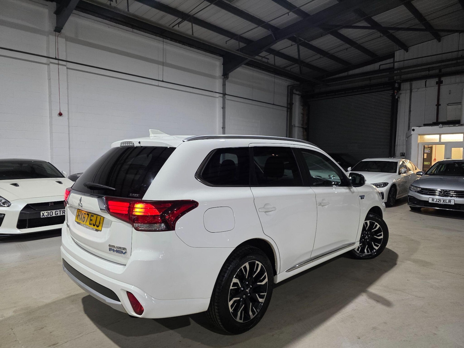Used Mitsubishi Outlander 2017 for sale - 77040918: Photo 28