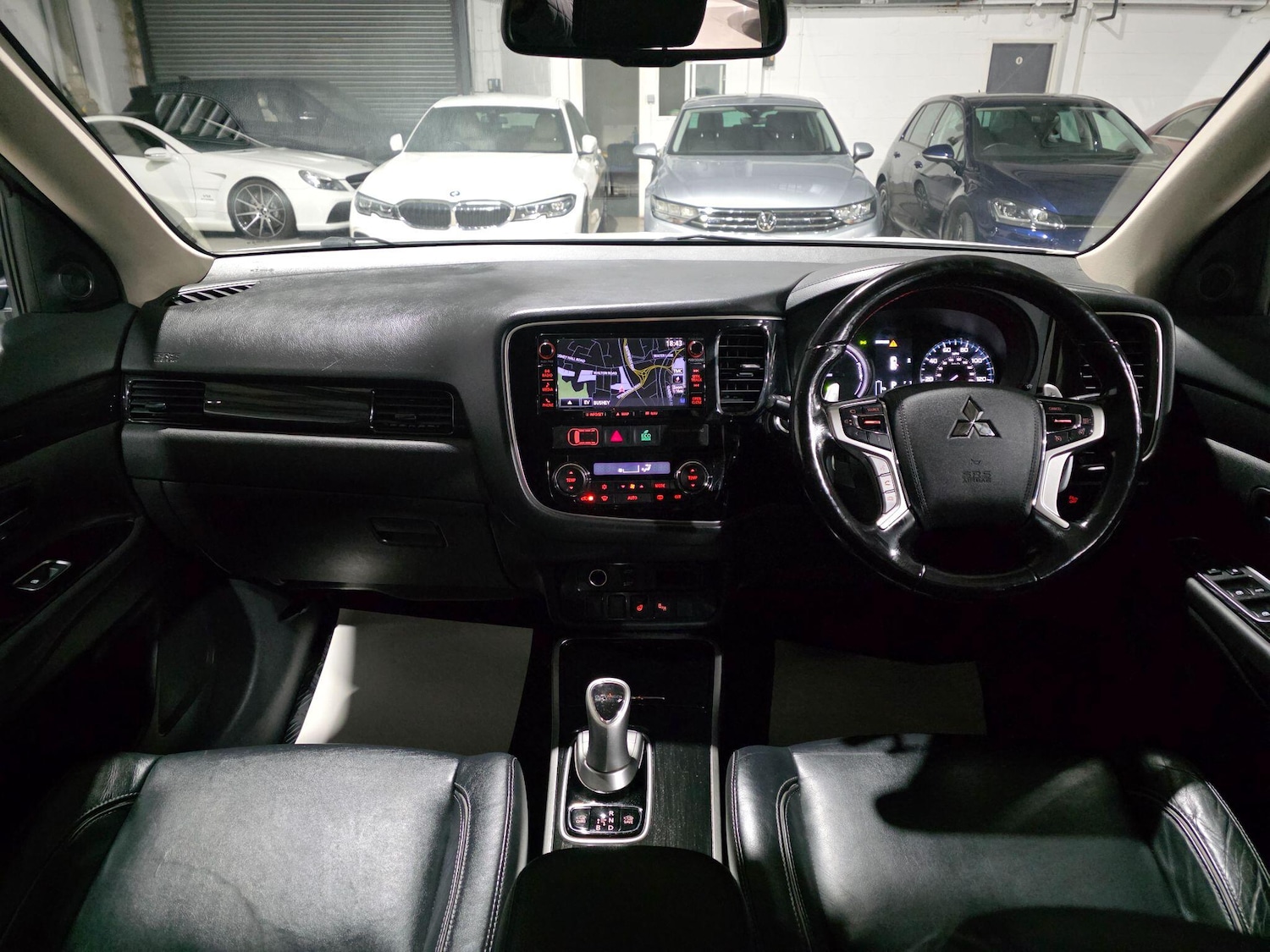 Used Mitsubishi Outlander 2017 for sale - 77040918: Photo 5