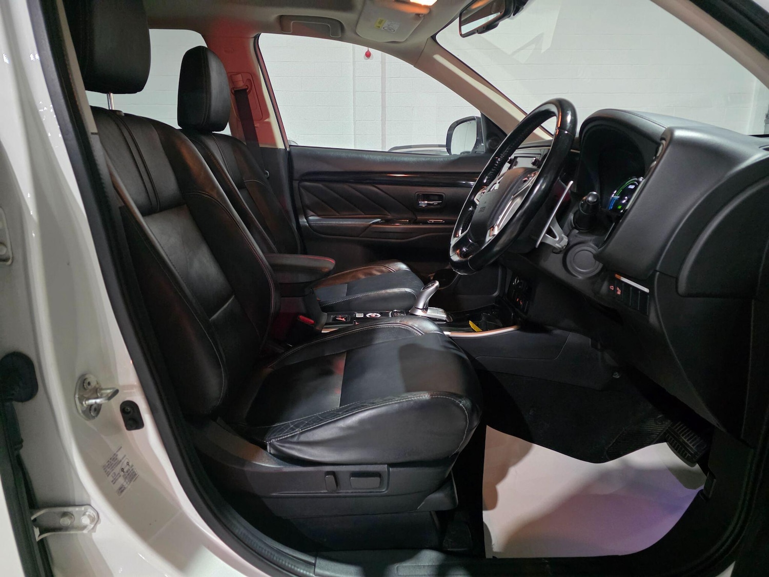 Used Mitsubishi Outlander 2017 for sale - 77040918: Photo 6