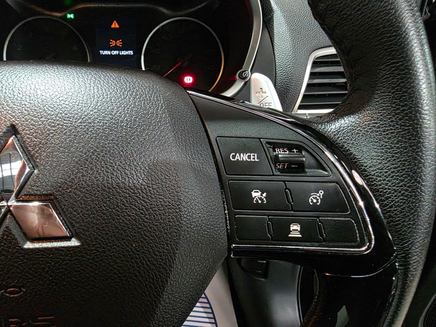 Used Mitsubishi Eclipse Cross 2019 for sale - 76666970: Photo 18