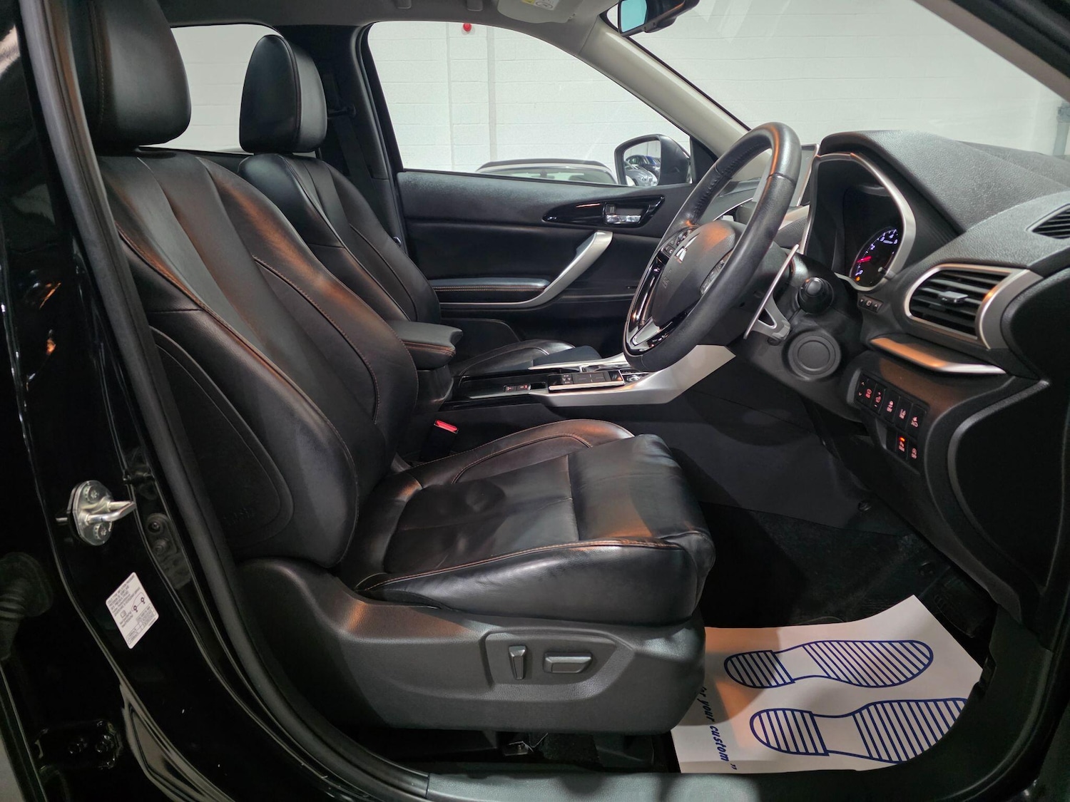 Used Mitsubishi Eclipse Cross 2019 for sale - 76666970: Photo 6