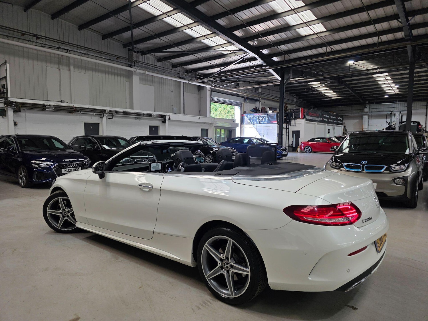 Used Mercedes-Benz C Class 2018 for sale - 76987614: Photo 38