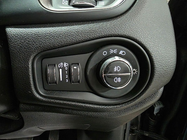 Used Jeep Renegade 2020 for sale - 76121305: Photo 16