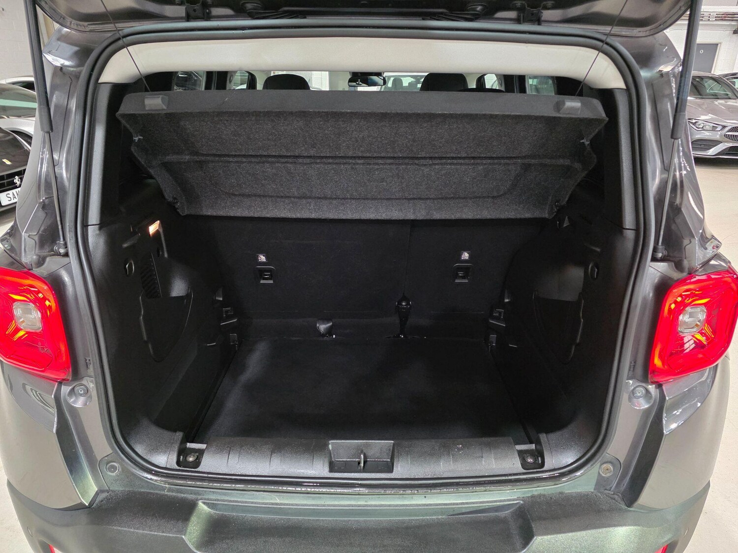 Used Jeep Renegade 2020 for sale - 76121305: Photo 29