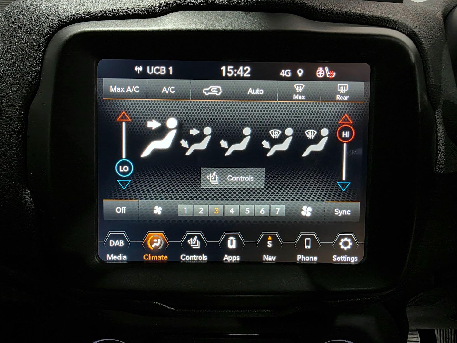 Used Jeep Renegade 2020 for sale - 76121305: Photo 9