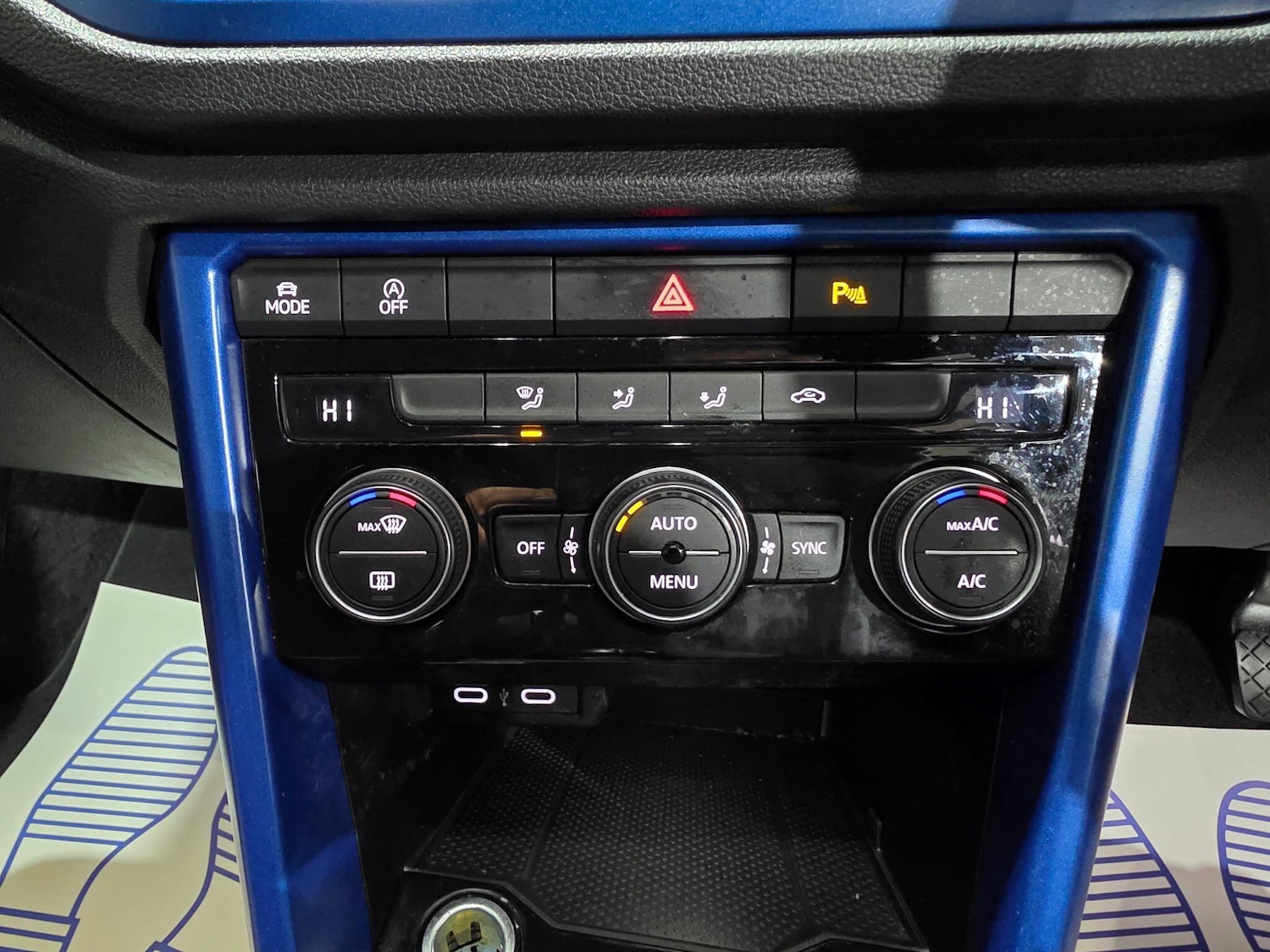 Used Volkswagen T-Roc 2021 for sale - 77575335: Photo 14