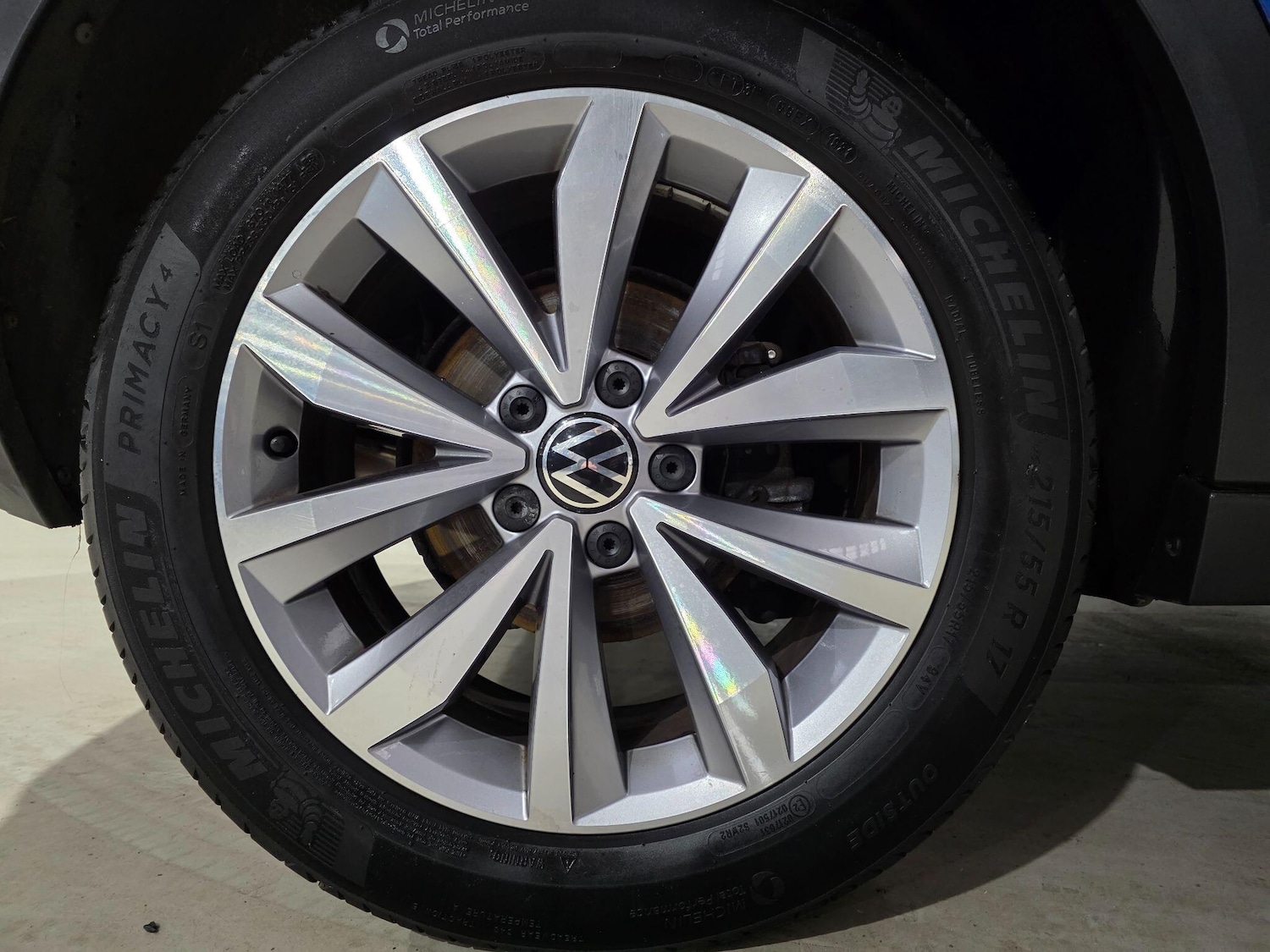 Used Volkswagen T-Roc 2021 for sale - 77575335: Photo 33