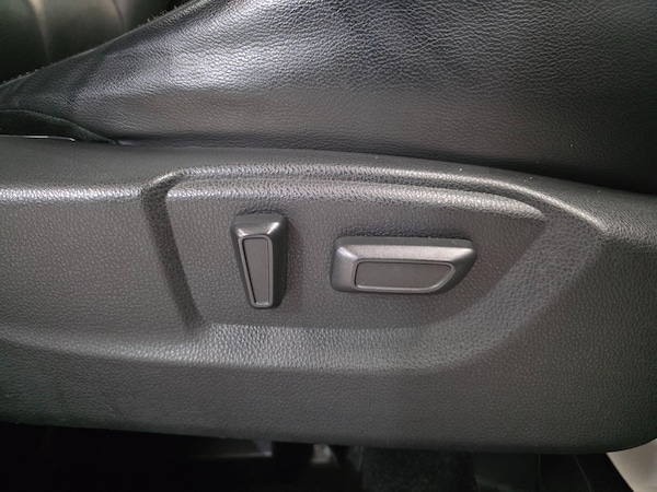 Used Mitsubishi Eclipse Cross 2018 for sale - 76042072: Photo 13