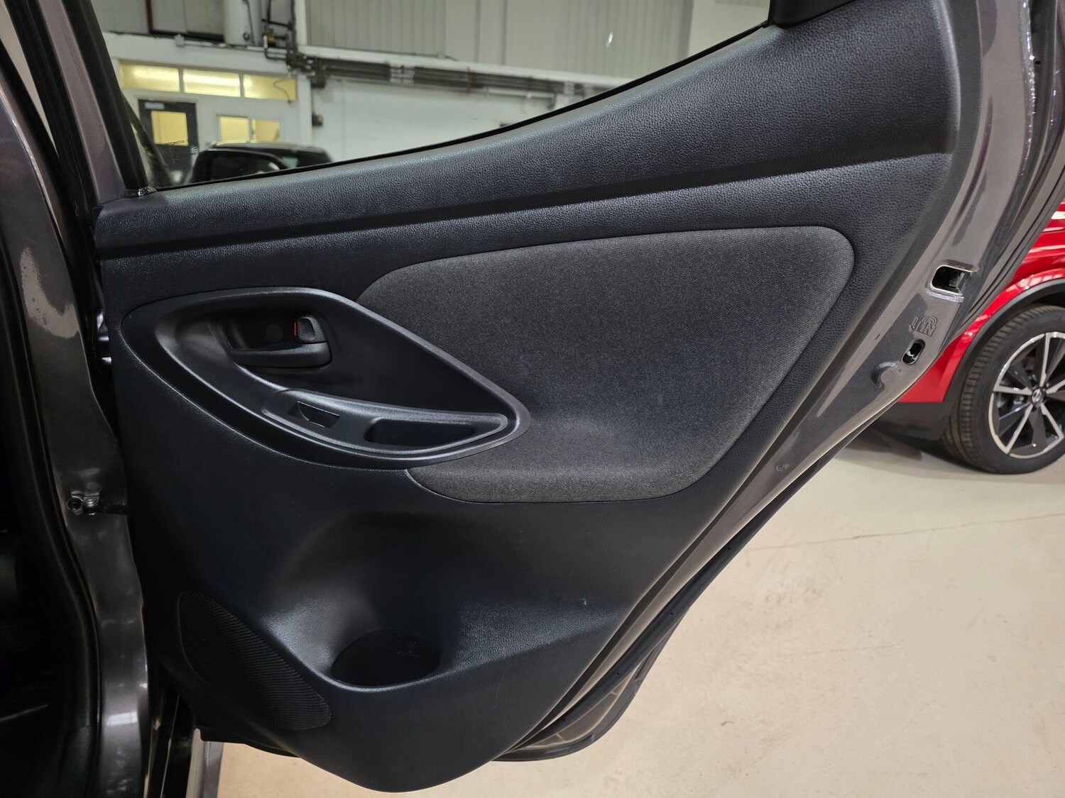 Used Toyota Yaris 2022 for sale - 76408668: Photo 19