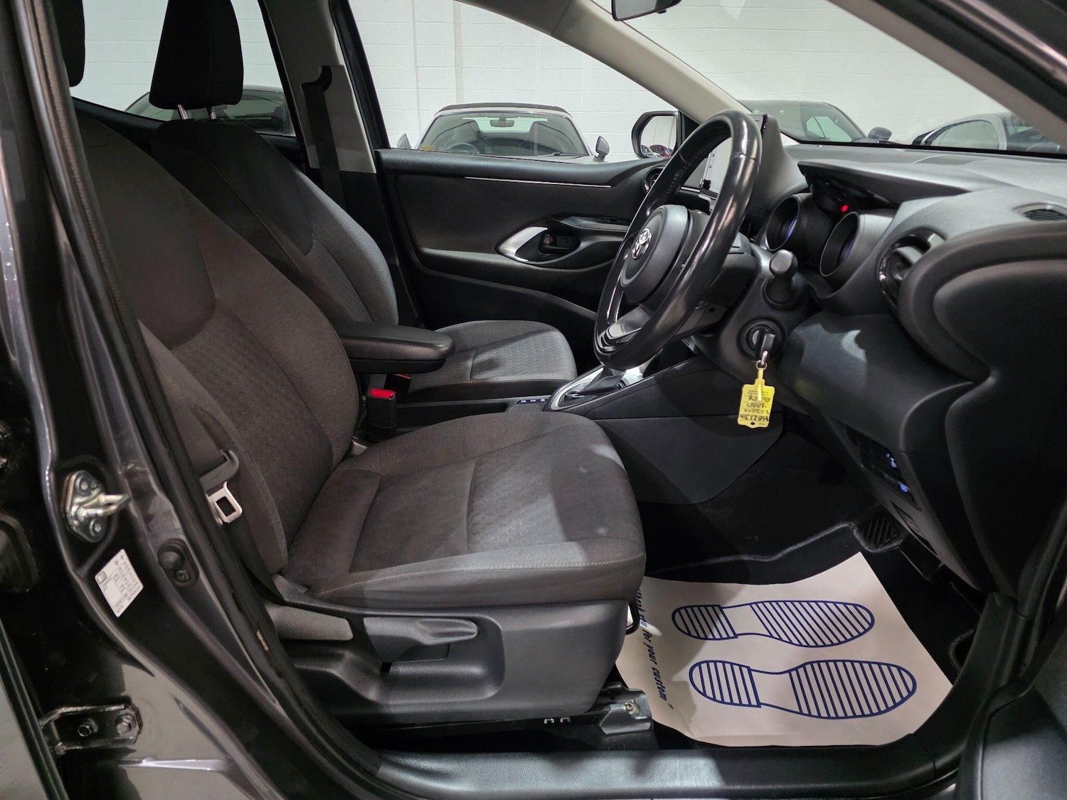 Used Toyota Yaris 2022 for sale - 76408668: Photo 6