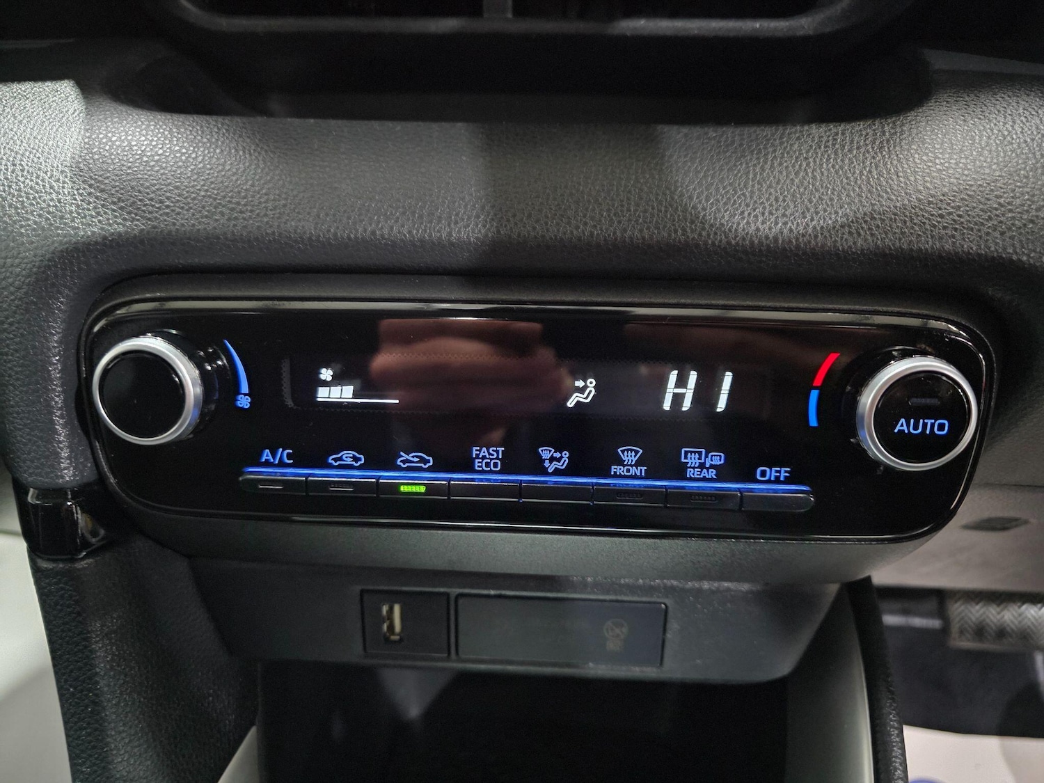 Used Toyota Yaris 2022 for sale - 76408668: Photo 9