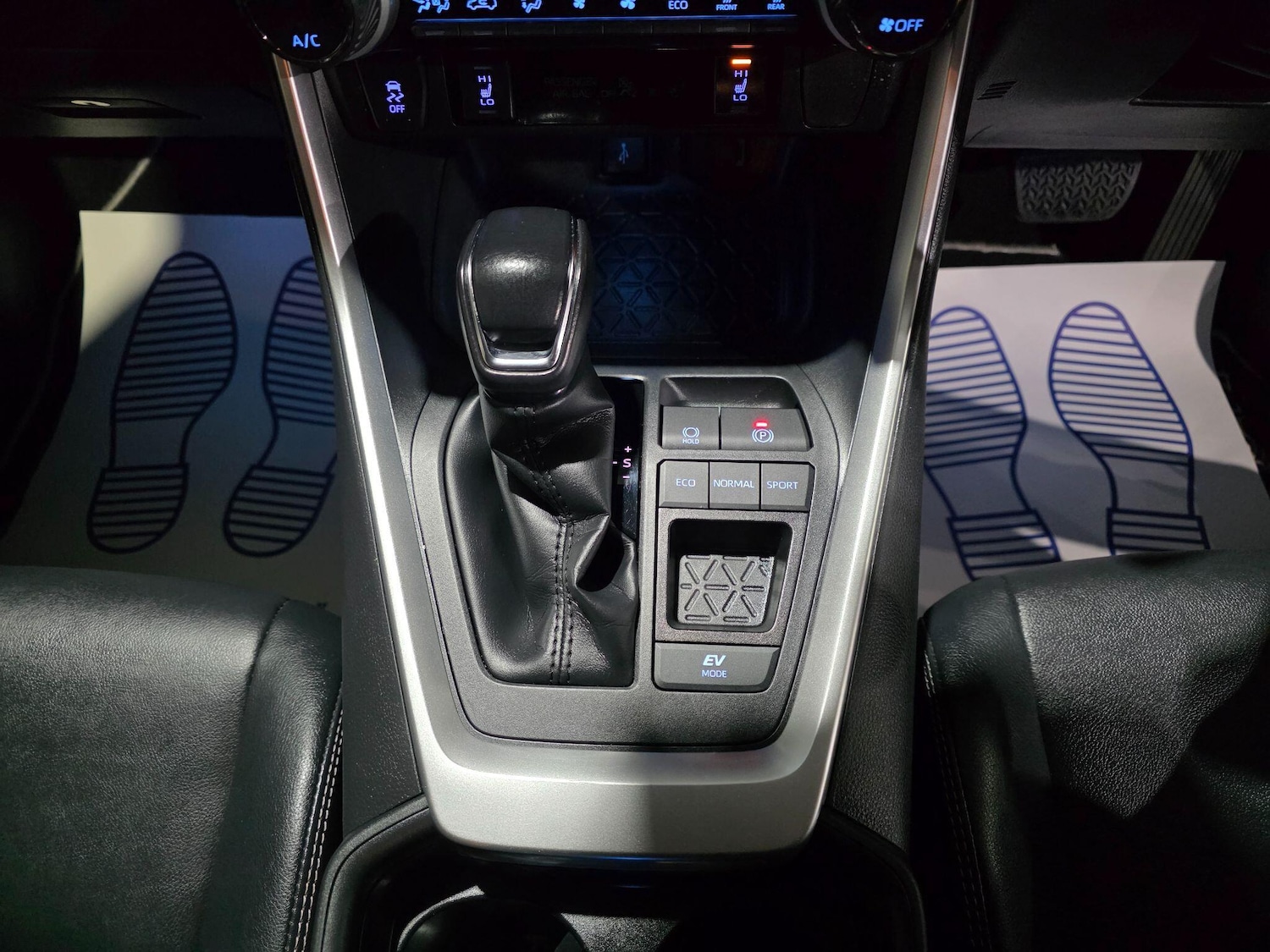 Used Toyota RAV4 2021 for sale - 77097621: Photo 10