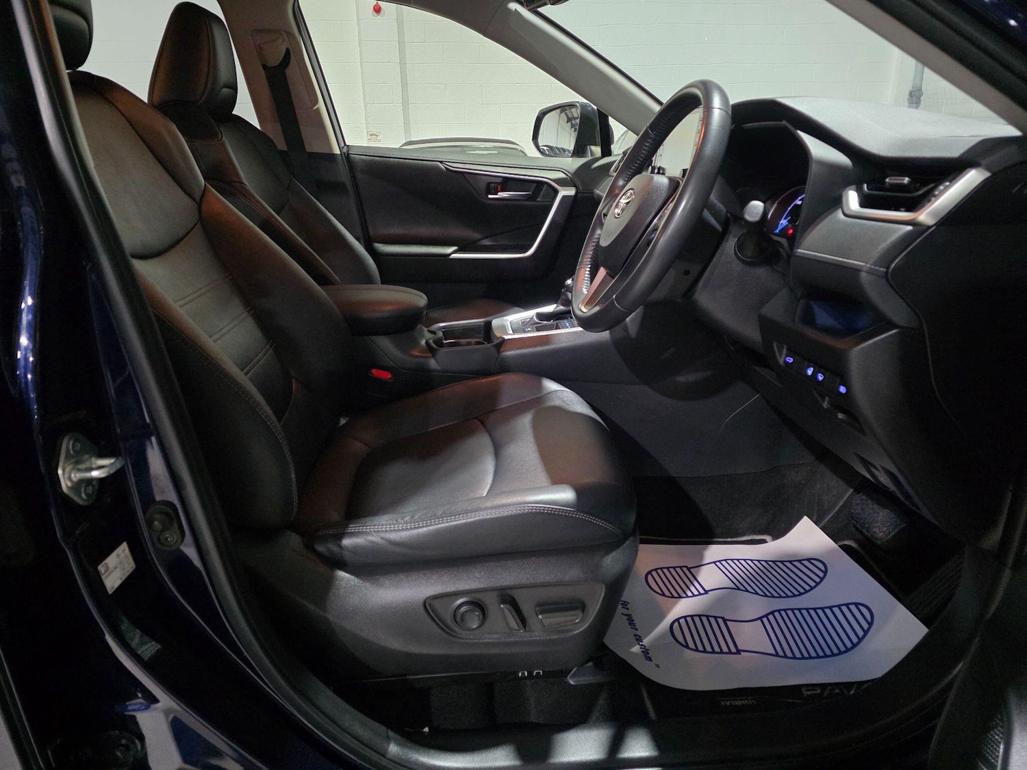 Used Toyota RAV4 2021 for sale - 77097621: Photo 6