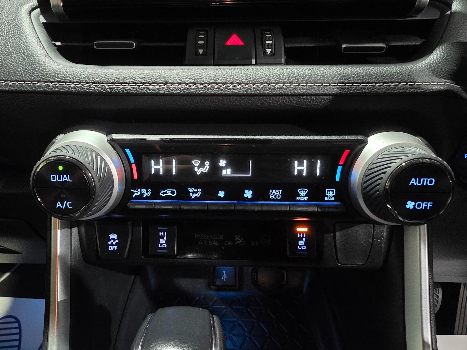 Used Toyota RAV4 2021 for sale - 77097621: Photo 9