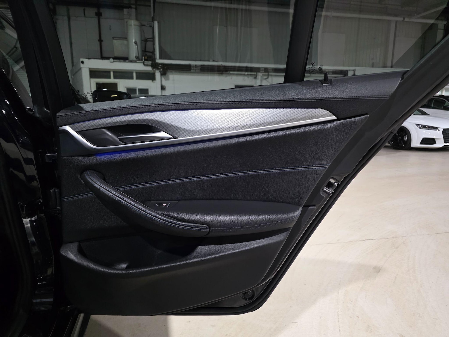 Used BMW 5 Series 2017 for sale - 77029742: Photo 24