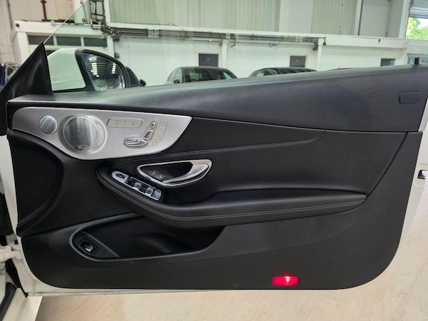 Used Mercedes-Benz C Class 2018 for sale - 75635382: Photo 16