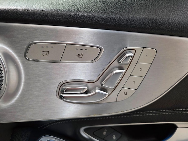 Used Mercedes-Benz C Class 2018 for sale - 75635382: Photo 17