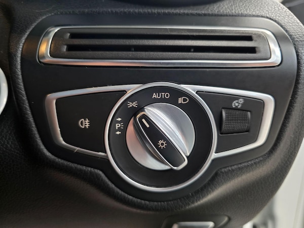 Used Mercedes-Benz C Class 2018 for sale - 75635382: Photo 21